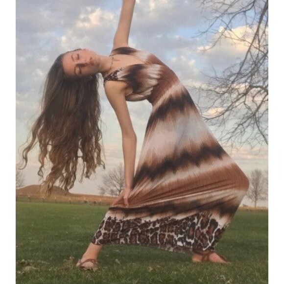 Women’s Romantic Sini Brown Maxi Dress Size M - Picture 1 of 7